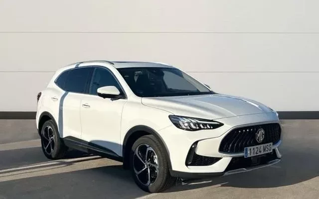 MG HS 1.5T PHEV LUXURY 272 5P
