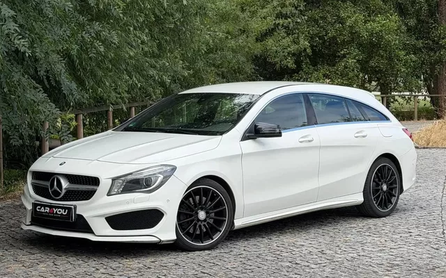 Mercedes-Benz CLA 220 d Shooting Brake AMG Line Aut.
