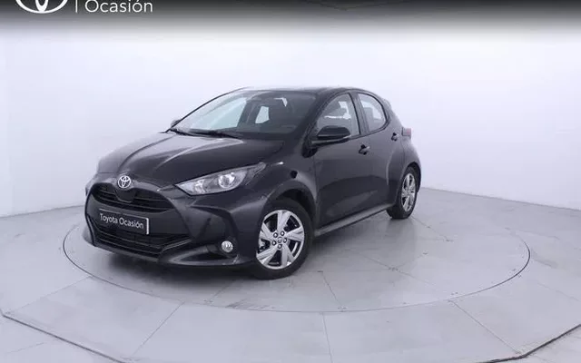 TOYOTA Yaris Yaris 120H 1.5 Active Plus
