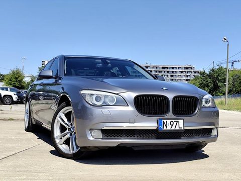 BMW SERIA 7 2012
