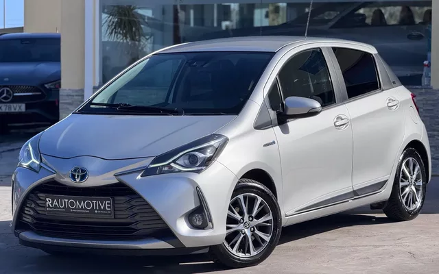 Toyota Yaris 1.5 HSD 20 Anos
