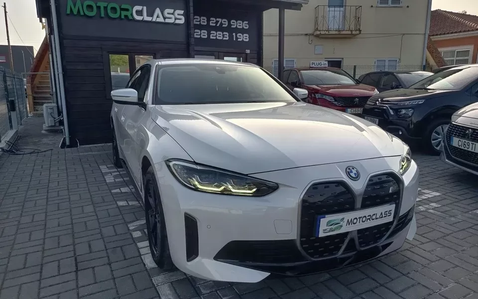 BMW i4 eDrive35