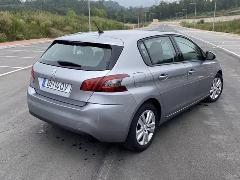 Peugeot 308 1.5 BlueHDi Business Line