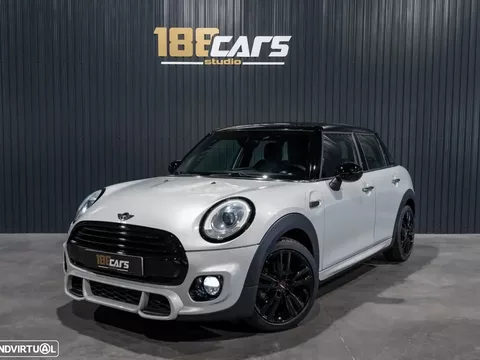 MINI 5 Portas Cooper D Aut.