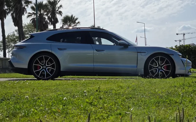 Porsche Taycan Sport Turismo 4S
