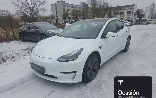 TESLA Model 3 Rear-Wheel Drive