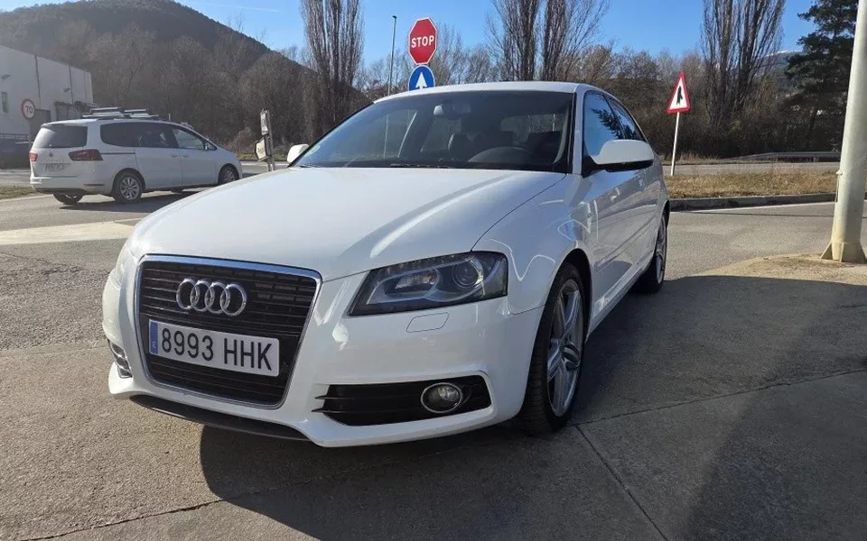 AUDI A3 A3 2.0TDI Ambition DPF - 12500€ en Ripoll