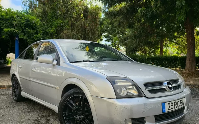 Opel Vectra GTS 1.9 CDTI