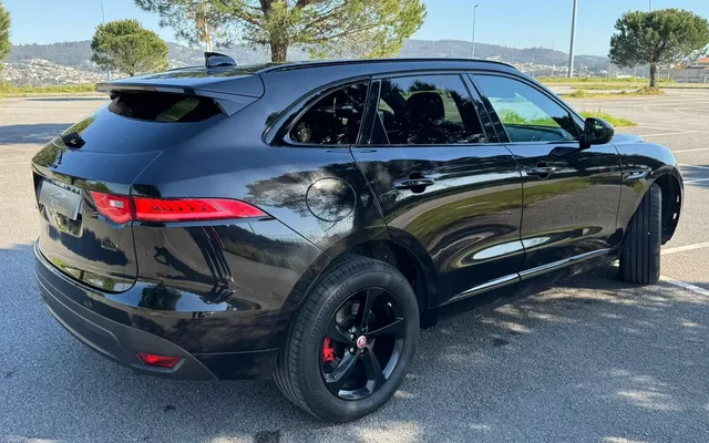 Jaguar F-Pace 2.0 i4D R-Sport AWD Aut.