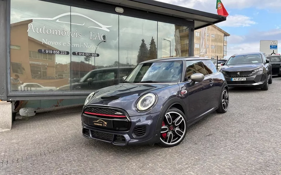 MINI 3 Portas John Cooper Works Auto Desportiva