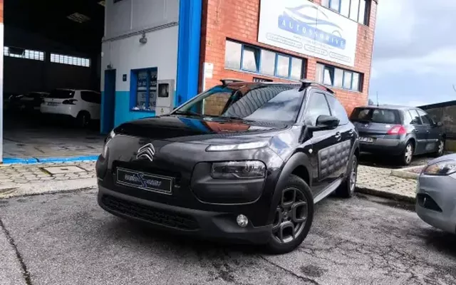 Citroën C4 Cactus 2014 1.6 BlueHDi Shine ETG6