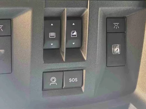 PEUGEOT - 5008 - e-5008 73 kWh GT