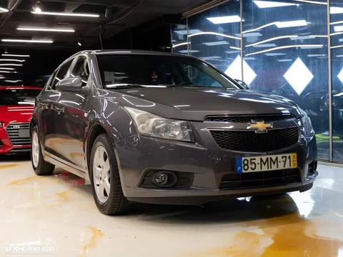 Chevrolet Cruze 1.6 LT