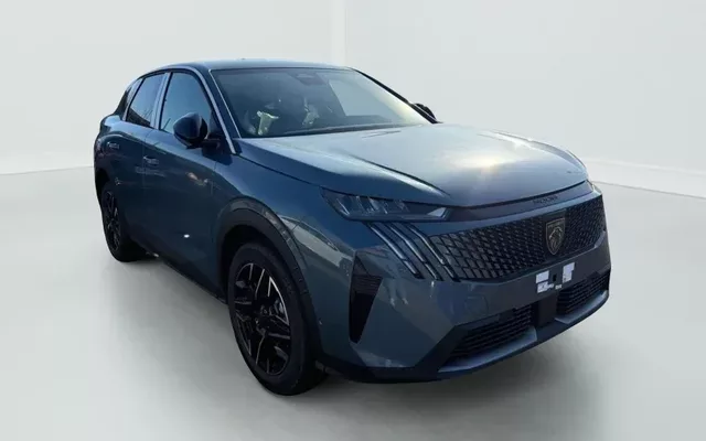 Peugeot 3008 HYBRID 145 ALLURE Zéro km immatriculé