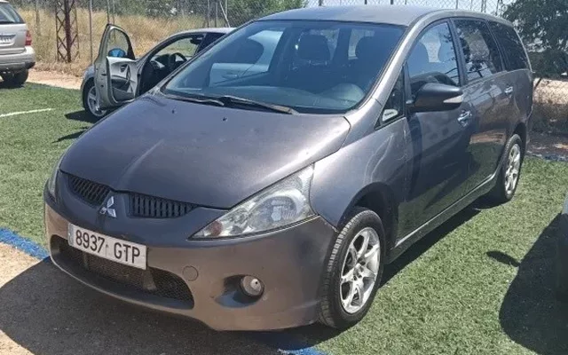 MITSUBISHI Grandis Grandis 2.0DI-D Intense Plus
