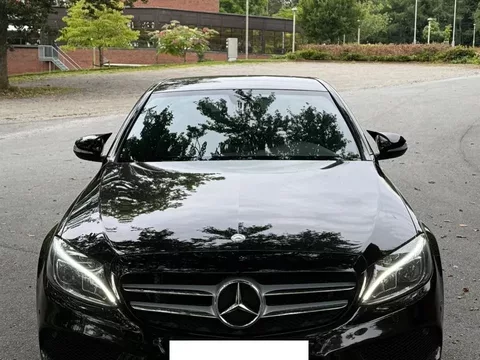 Mercedes-Benz MB180