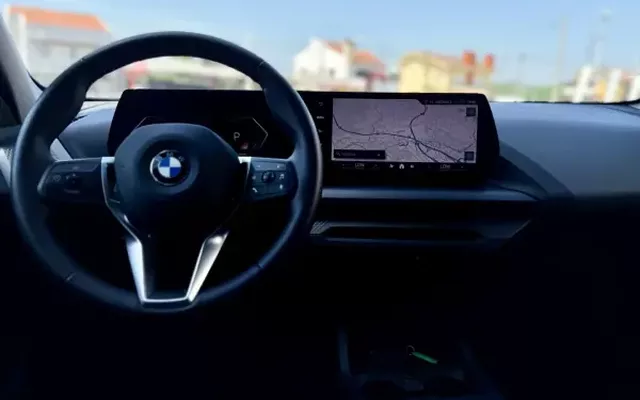 BMW 116 2025 1.5 Standard Auto 122Cv | GPS | CÂMARA | CARPLAY
