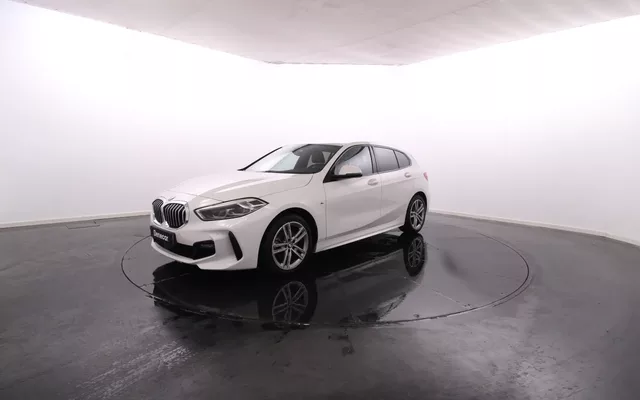 BMW Serie 1 - 116 d Pack M Cx. Aut. / Vidros Escurecidos