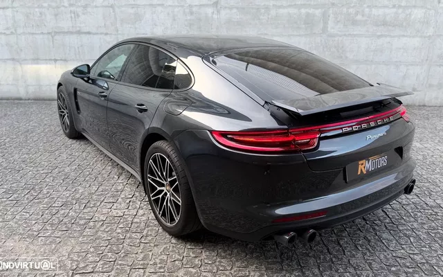 Porsche Panamera 4 E-Hybrid