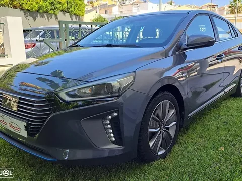 Hyundai Ioniq 1.6 GDI HEV Hybrid Tech