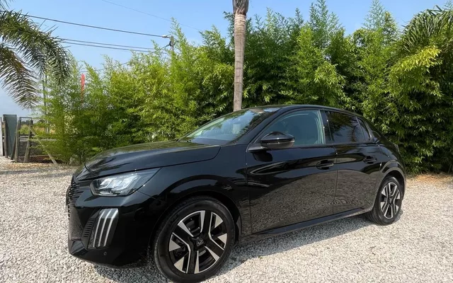 Peugeot 208 ver-1-2-puretech-allure