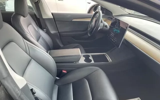 Tesla Model 3 Long Range AWD Dual Motor