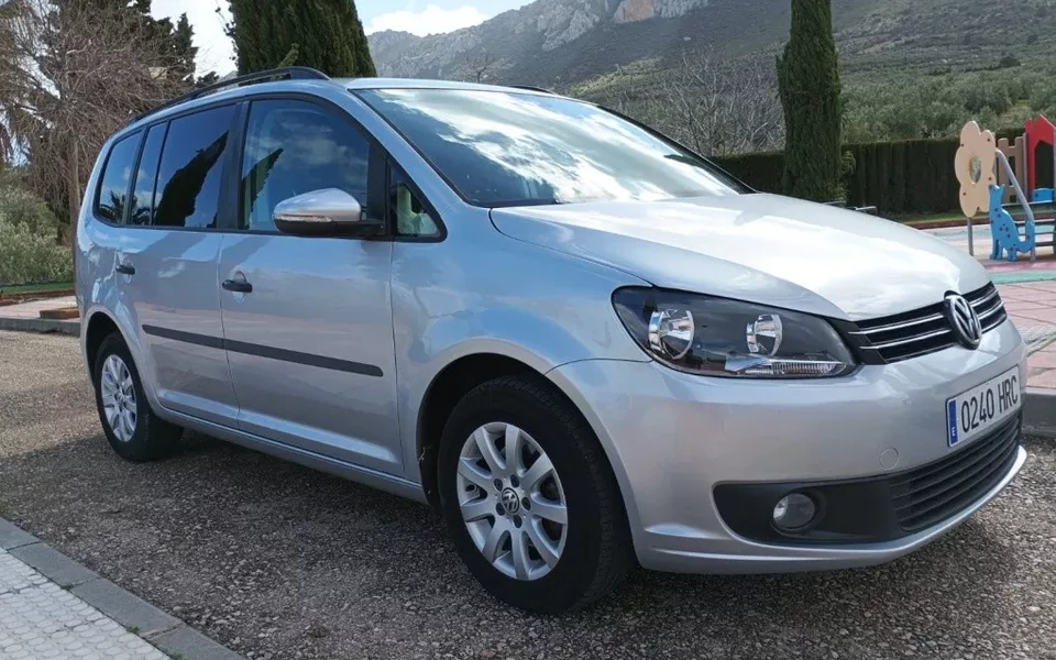 VOLKSWAGEN Touran Touran 1.6TDI Advance 105 - 11500€ en Jodar