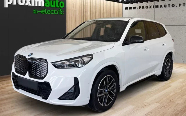 BMW iX1 eDrive20 M Sport Pack