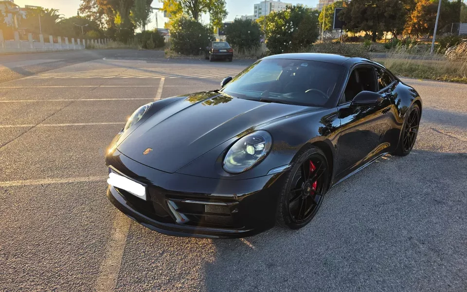 Porsche 911 (992) Carrera 4 GTS PDK