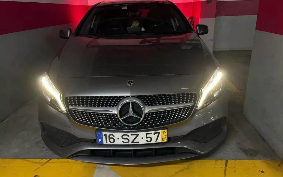 Mercedes-Benz A 180