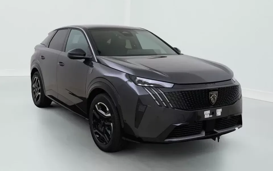 Peugeot E-3008 GT Electric 73 kWh 213 hp Zéro km immatriculé