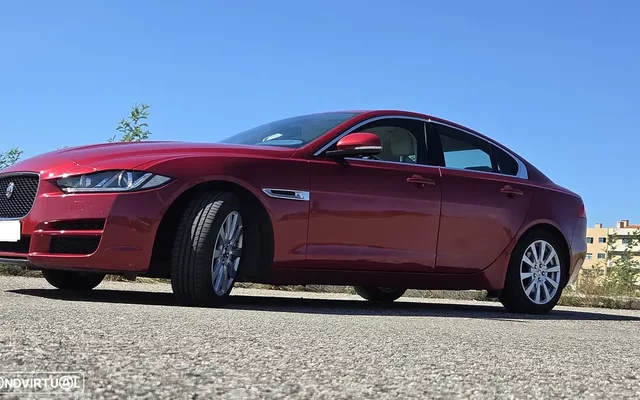 Jaguar XE 20d Aut. Portfolio