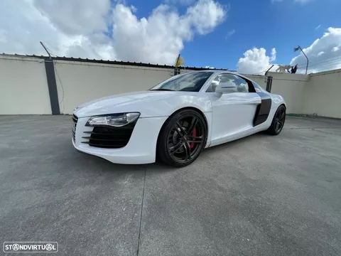 Audi R8 Coupé 4.2 FSI V8 quattro R-tronic