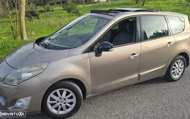 Renault Scénic 1.5 dCi Dynamique S EDC
