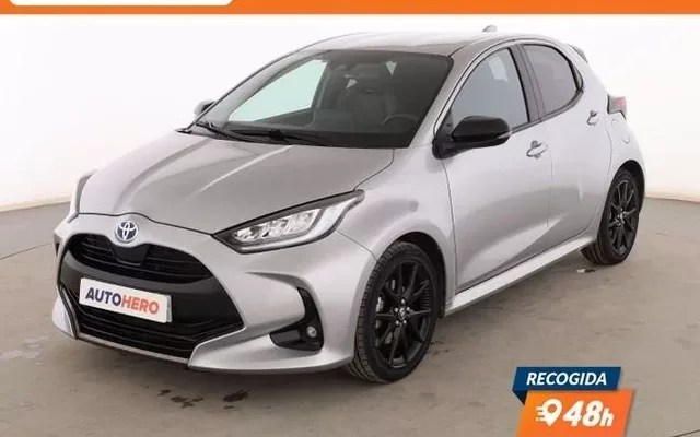 TOYOTA Yaris 1.5 Hybrid Style