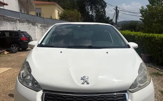 Peugeot 208 1.4 HDi