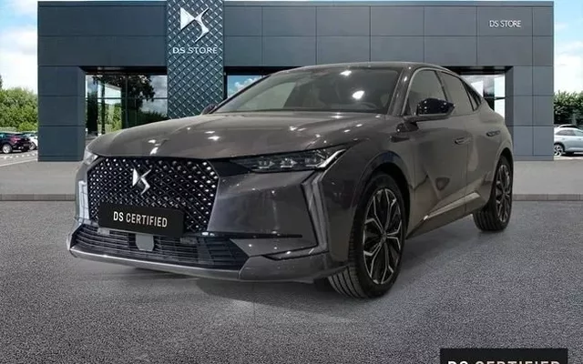 DS DS4 Hybrid Étoile Alcantara@