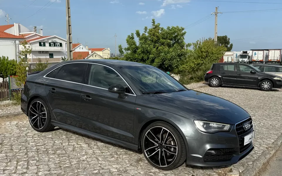 Audi A3 Limousine 1.6 TDI S tronic S line Sport Pack