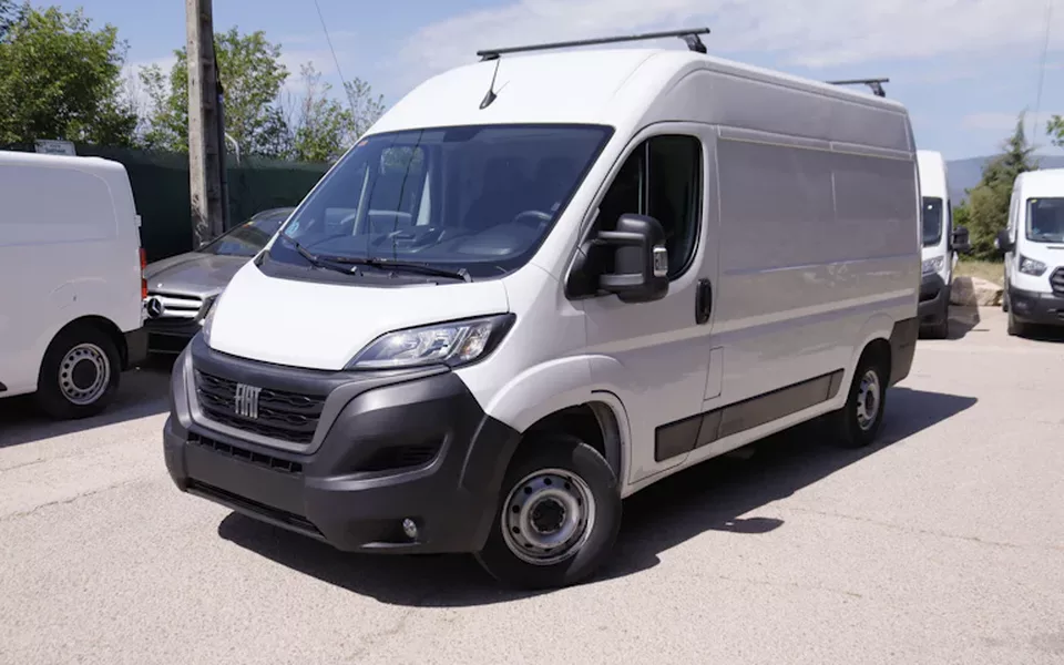 Fiat Ducato 2.2 BLUEHDI L3H2 140CV 4P # IVA DEDUCIBLE, SUSTITUCION DE CUADRO EN EL 2024