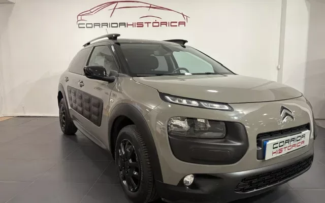 Citroën C4 Cactus 1.5 BlueHDi Shine Pack