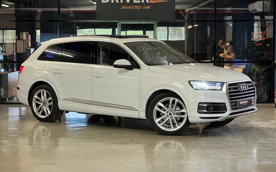 AUDI Q7 Q7 3.0TDI design quattro tiptronic 200kW
