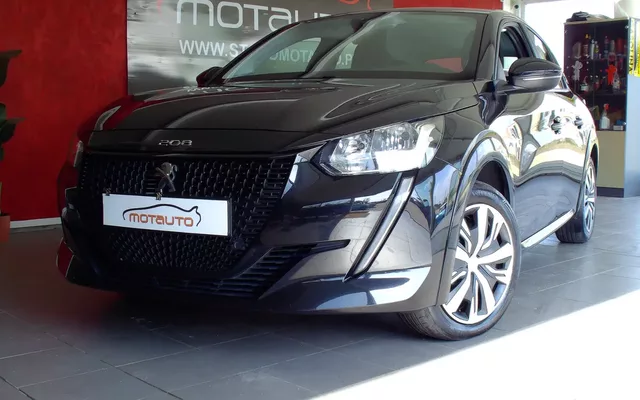 Peugeot e-208