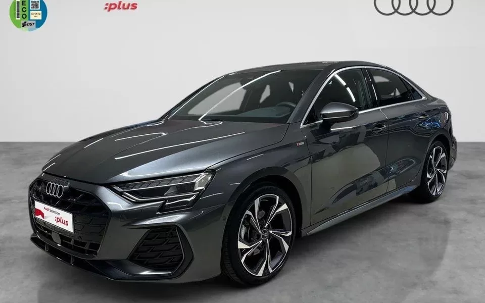 AUDI A3 A3 Sedán TFSI S line S tronic 110kW