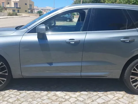 Volvo XC 60 2.0 D4 R-Design AWD Geartronic