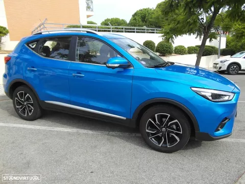 MG ZS