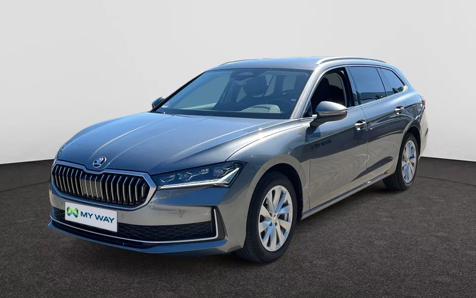 SKODA Superb Combi 📢UITZONDERLIJKE STOCKACTIE! TREKHAAK LED MATRIX AUTOMAAT 150PK CAMERA GPS CARPLAY