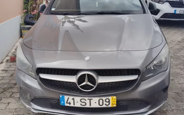 Mercedes-Benz CLA 180