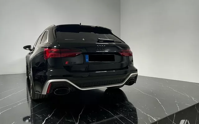 AUDI A6 RS6 Avant TFSI quattro Tiptronic 441kW