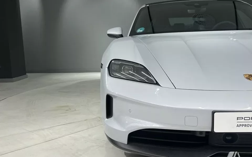 PORSCHE Taycan Taycan