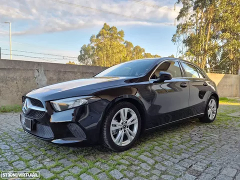 Mercedes-Benz A 180